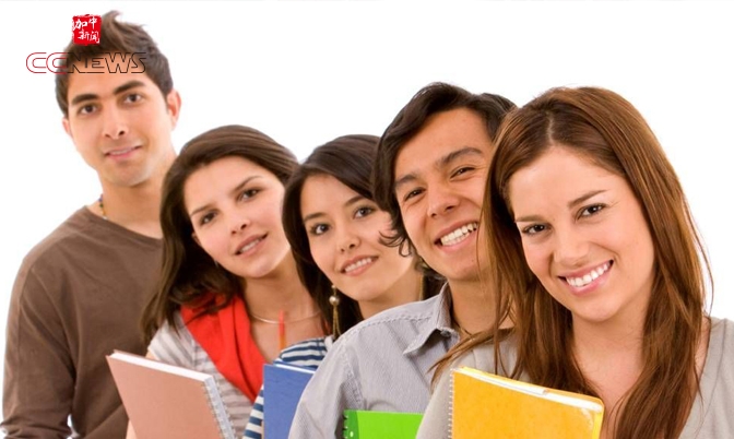 加拿大小留学生申请大学有望免英语测试