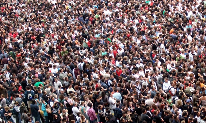 联合国报告：世界人口预计11月突破80亿